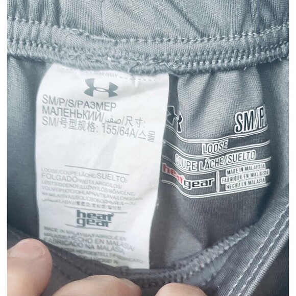 Under Armour SzSm Gray Shorts Active Gym Running Shorts Stretchy womens - Picture 3 of 6